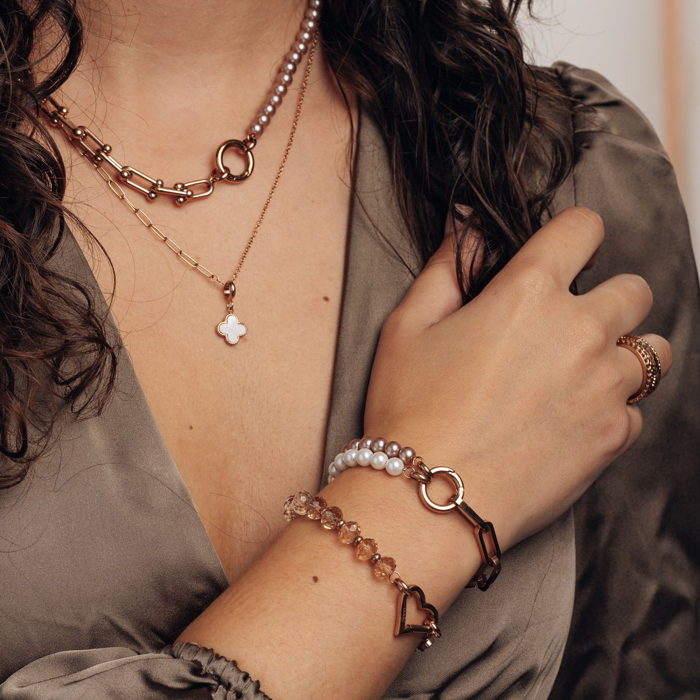 iXXXi Connect Charm Liora