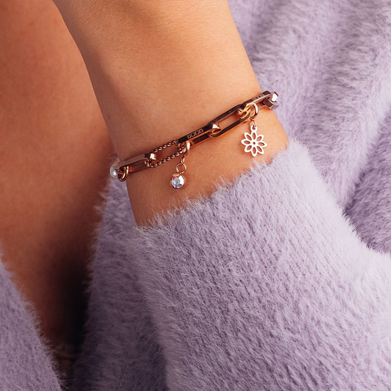 iXXXi Connect Charm Little Daisy