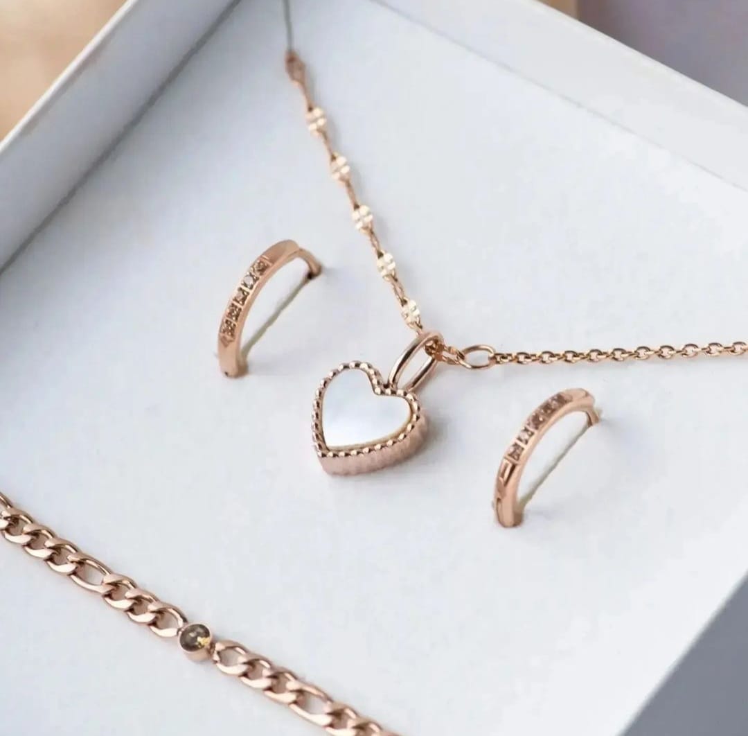 Geschenkset iXXXi Schmuck „Peach Love Rose Gold“.