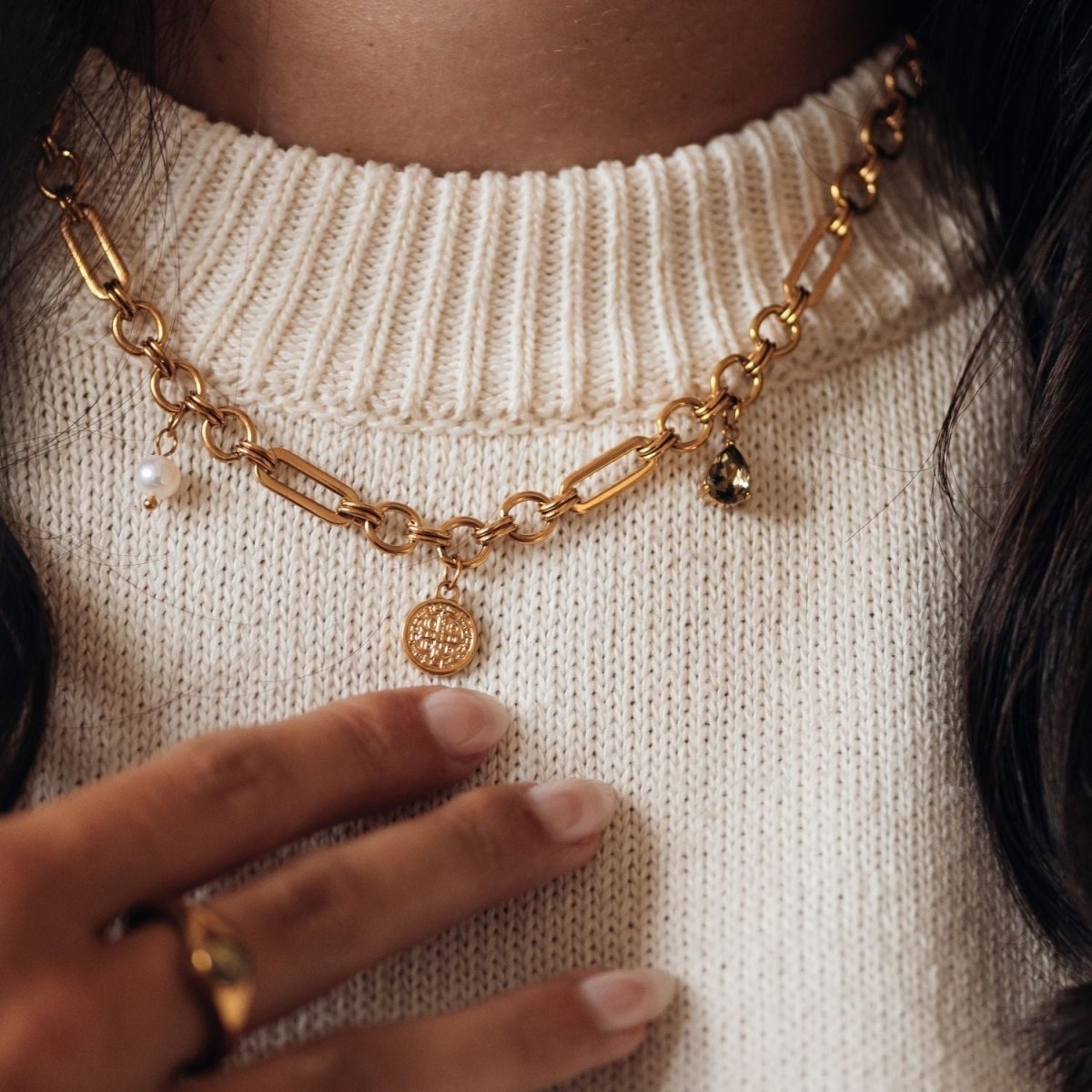 iXXXi Jewelry Necklace Sorel Charm